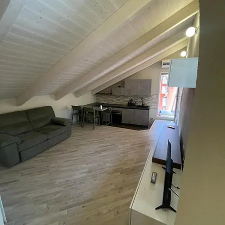 Апартаменты La Mansarda Di Daniele *